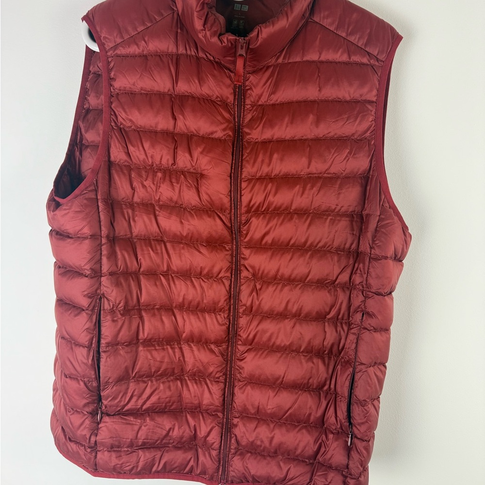 Uniqlo Burgundy Quilted Vest
